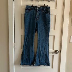 Abercrombie & Fitch The Vintage Flare High Rise Jean